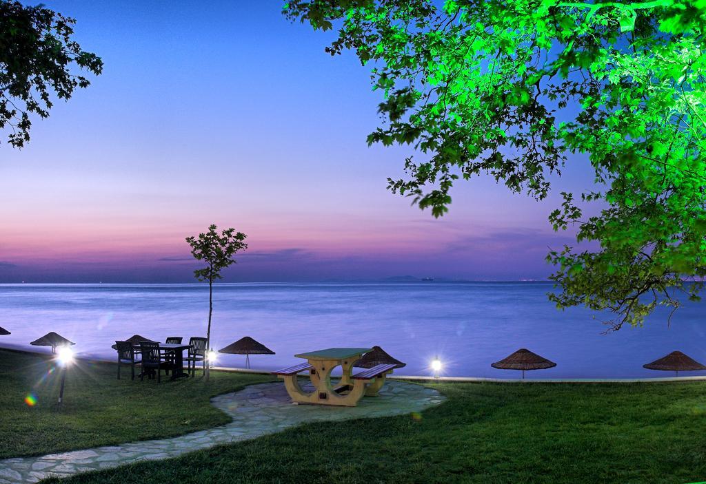 Отель Rizom Tatil Koyu Samanli Экстерьер фото