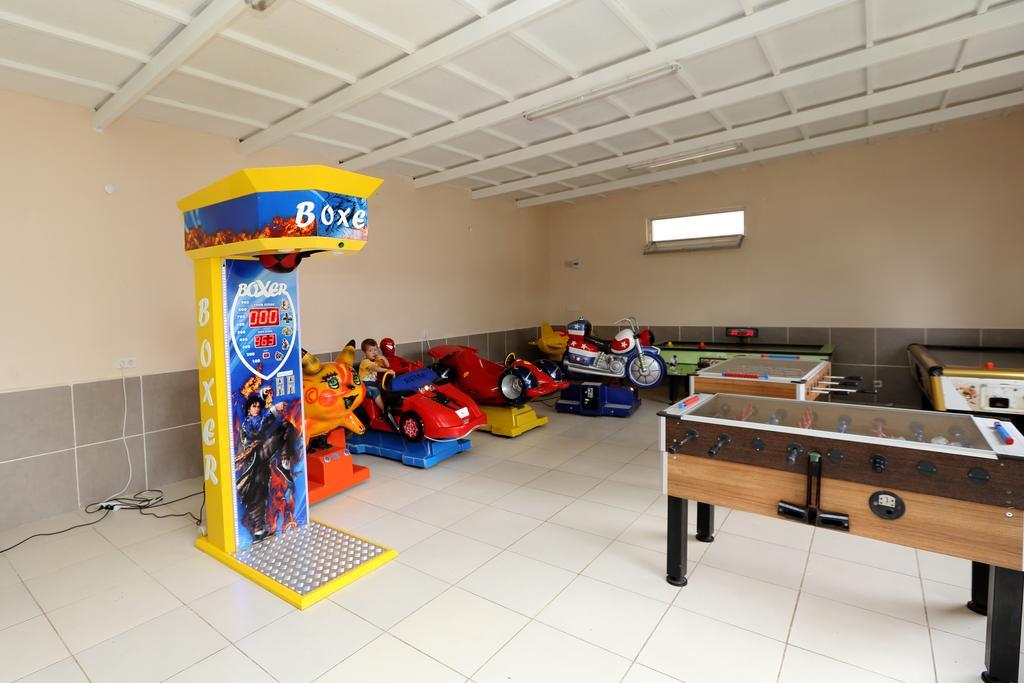 Отель Rizom Tatil Koyu Samanli Экстерьер фото